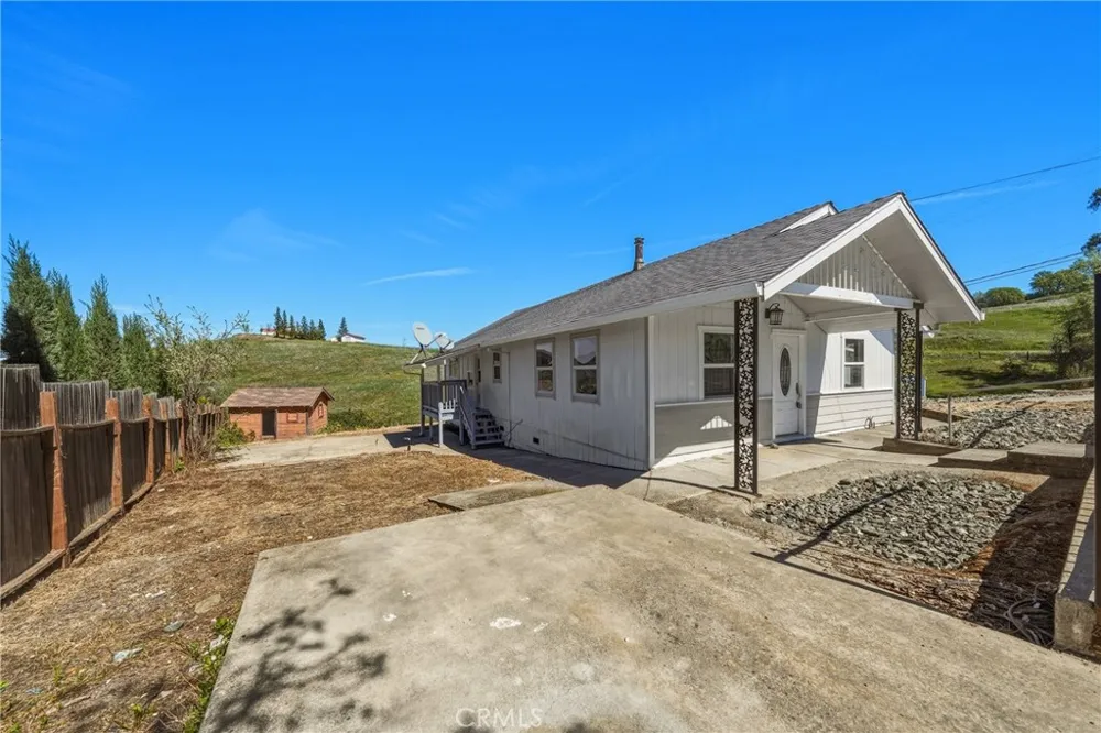 4629 Hill Road Lakeport, CA 95453