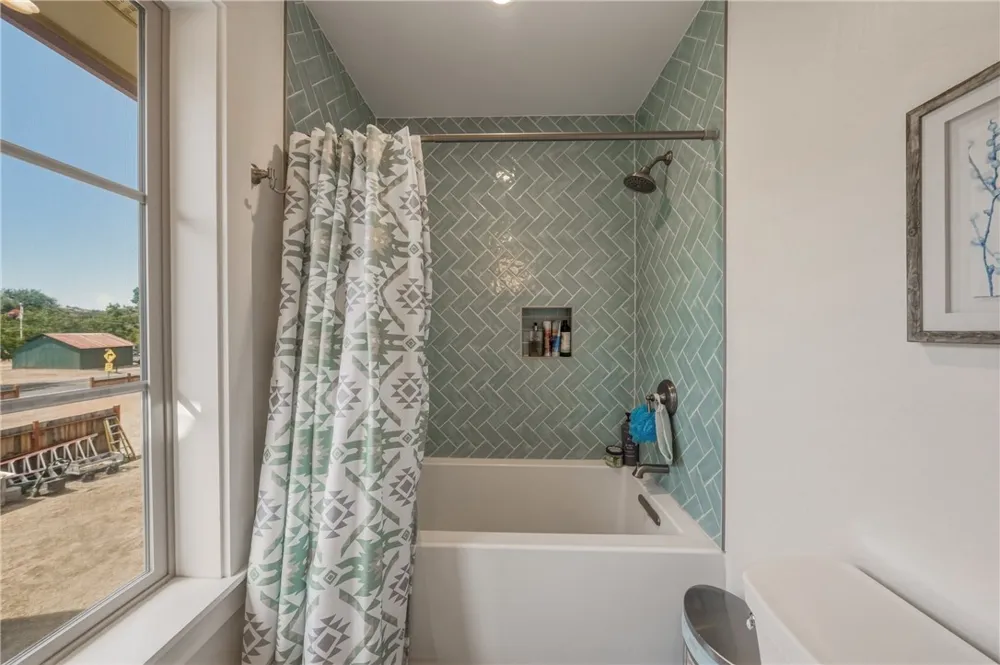 1750 Quail Ridge Road Lakeport, CA 95453