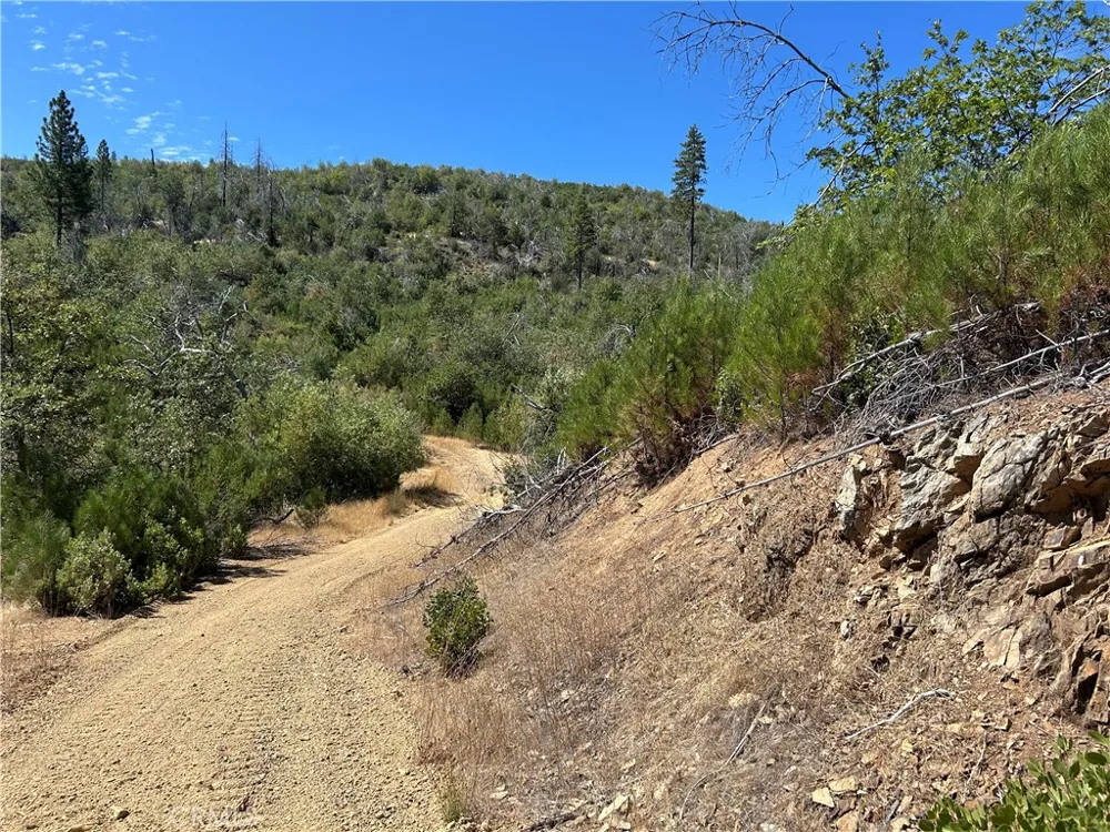 7396 15th Lucerne, CA 95458