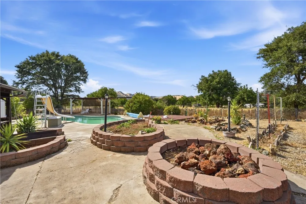 2875 Old Highway 53 Clearlake, CA 95422