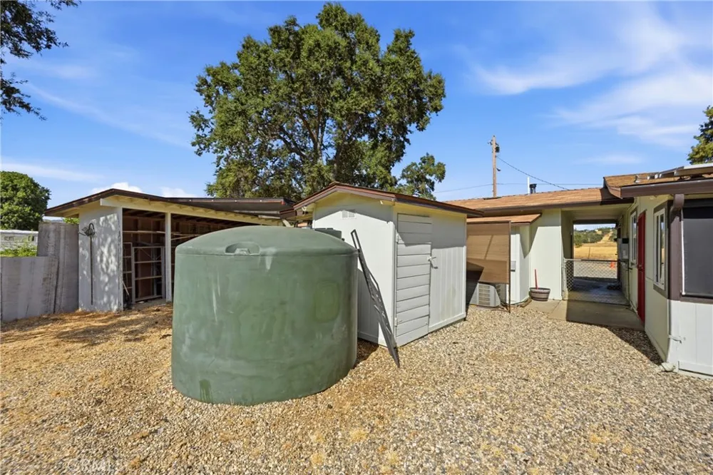 2875 Old Highway 53 Clearlake, CA 95422