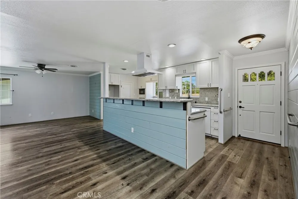 2875 Old Highway 53 Clearlake, CA 95422