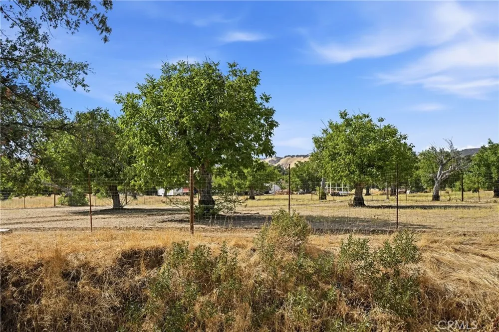 2875 Old Highway 53 Clearlake, CA 95422