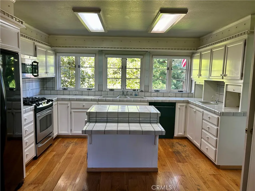 325 Tunis Lakeport, CA 95453