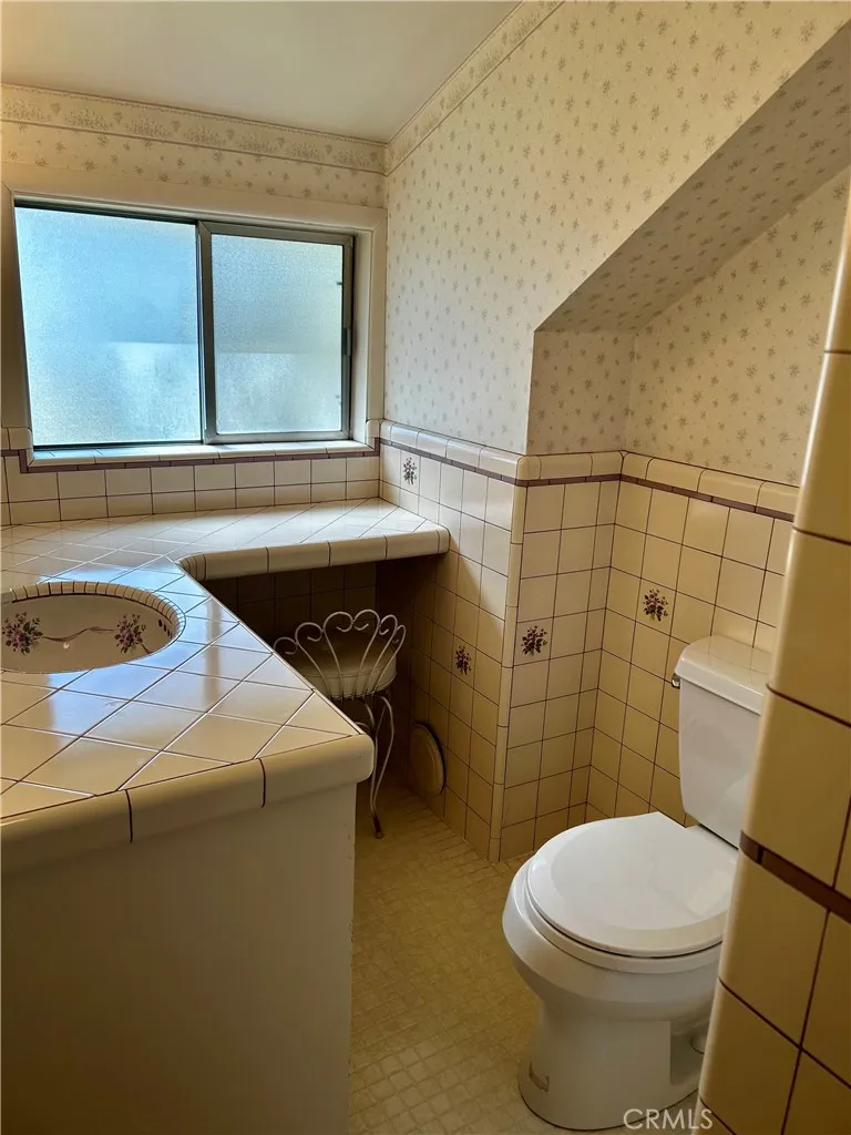 325 Tunis Lakeport, CA 95453
