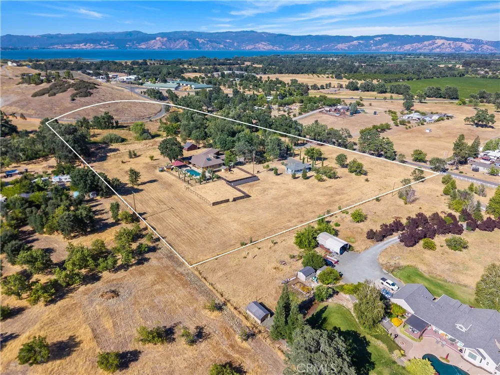 3345 Ackley Road Lakeport, CA 95453
