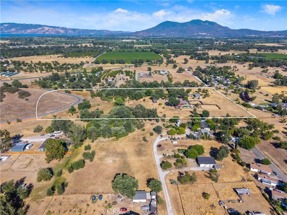 3345 Ackley Road Lakeport, CA 95453