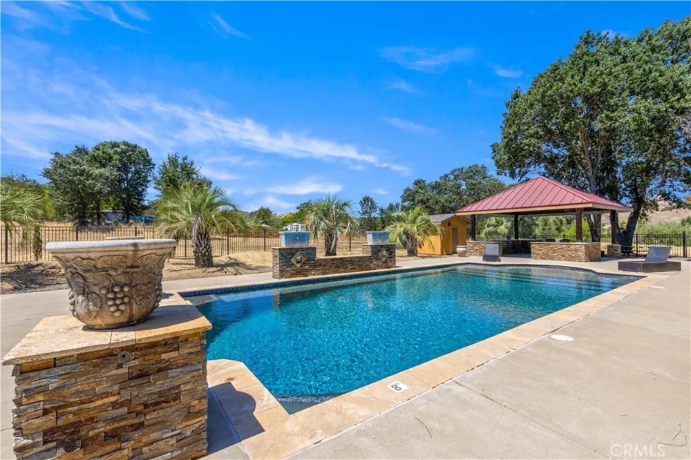 3345 Ackley Road Lakeport, CA 95453