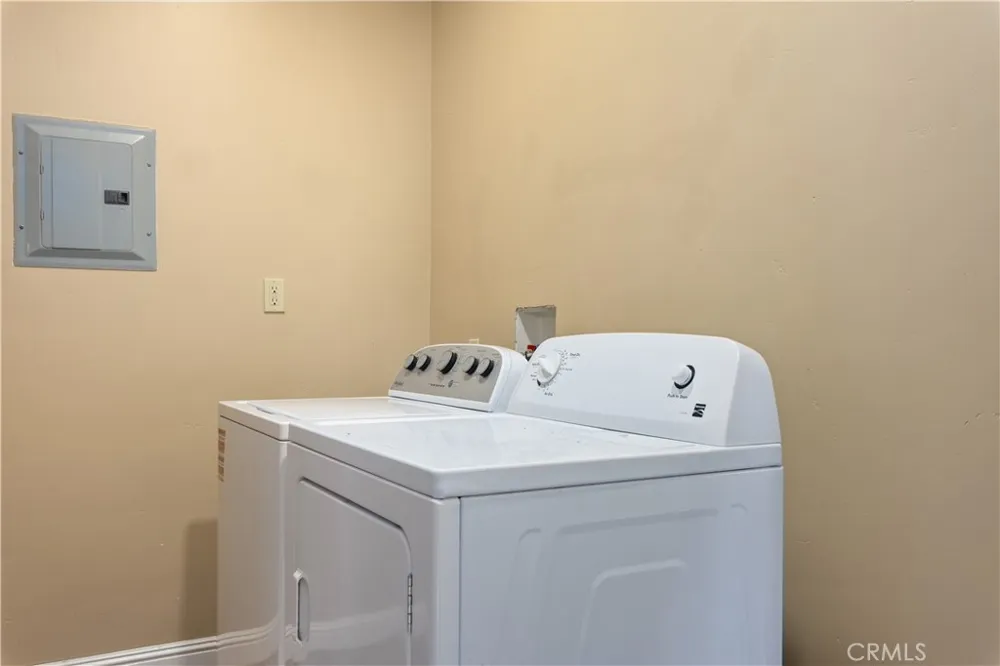 3345 Ackley Road Lakeport, CA 95453