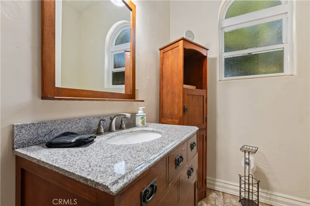 3345 Ackley Road Lakeport, CA 95453