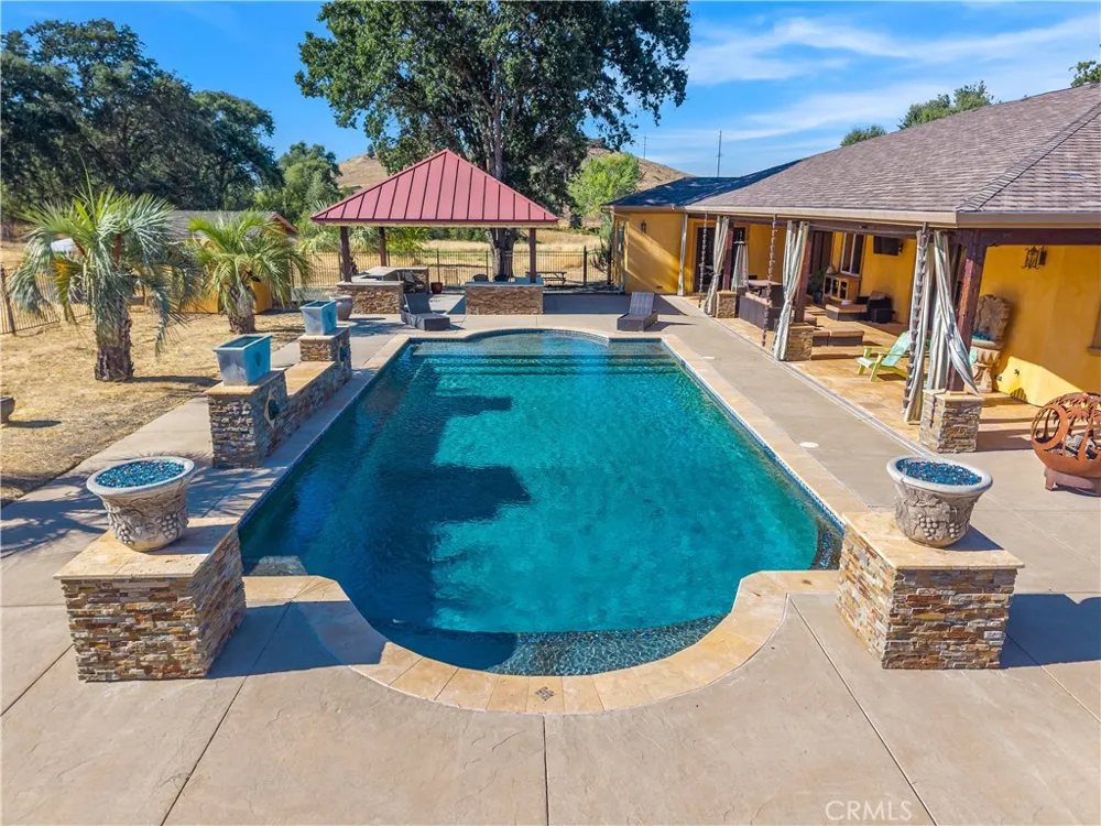 3345 Ackley Road Lakeport, CA 95453