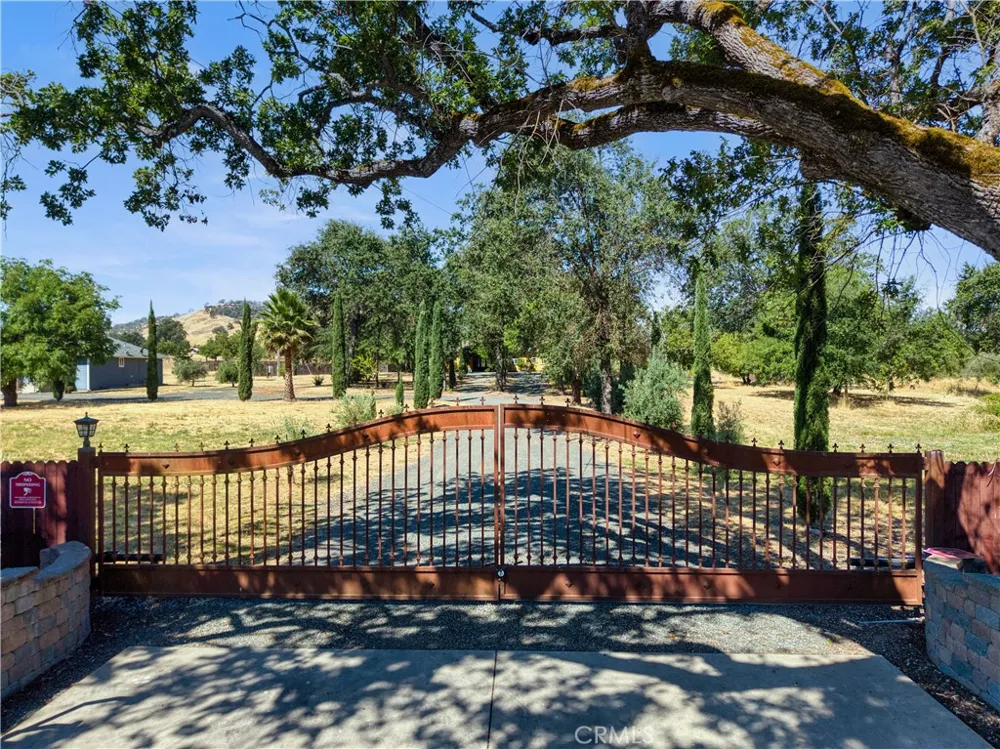 3345 Ackley Road Lakeport, CA 95453
