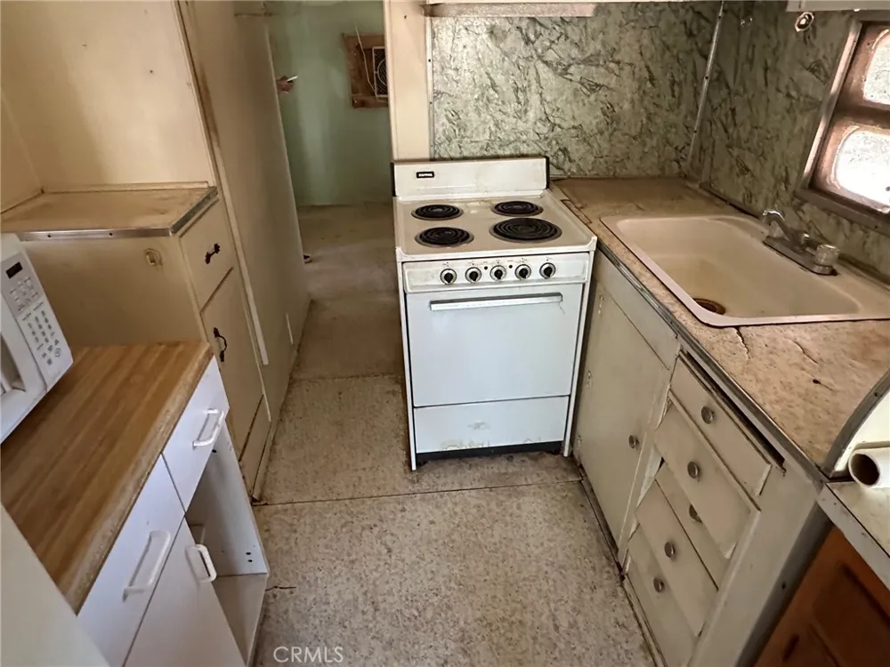 4731 W 40th Street Clearlake, CA 95422