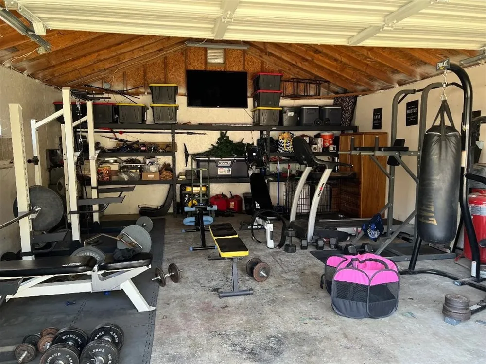 13980 Manakee Avenue Clearlake, CA 95422