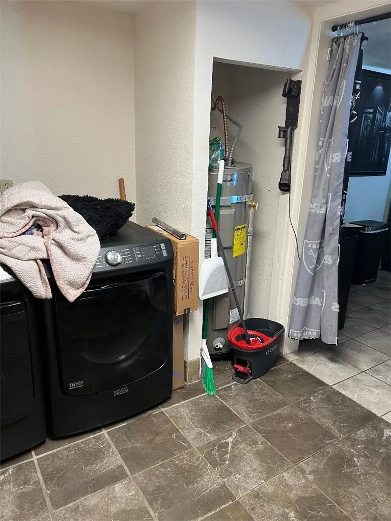 13980 Manakee Avenue Clearlake, CA 95422