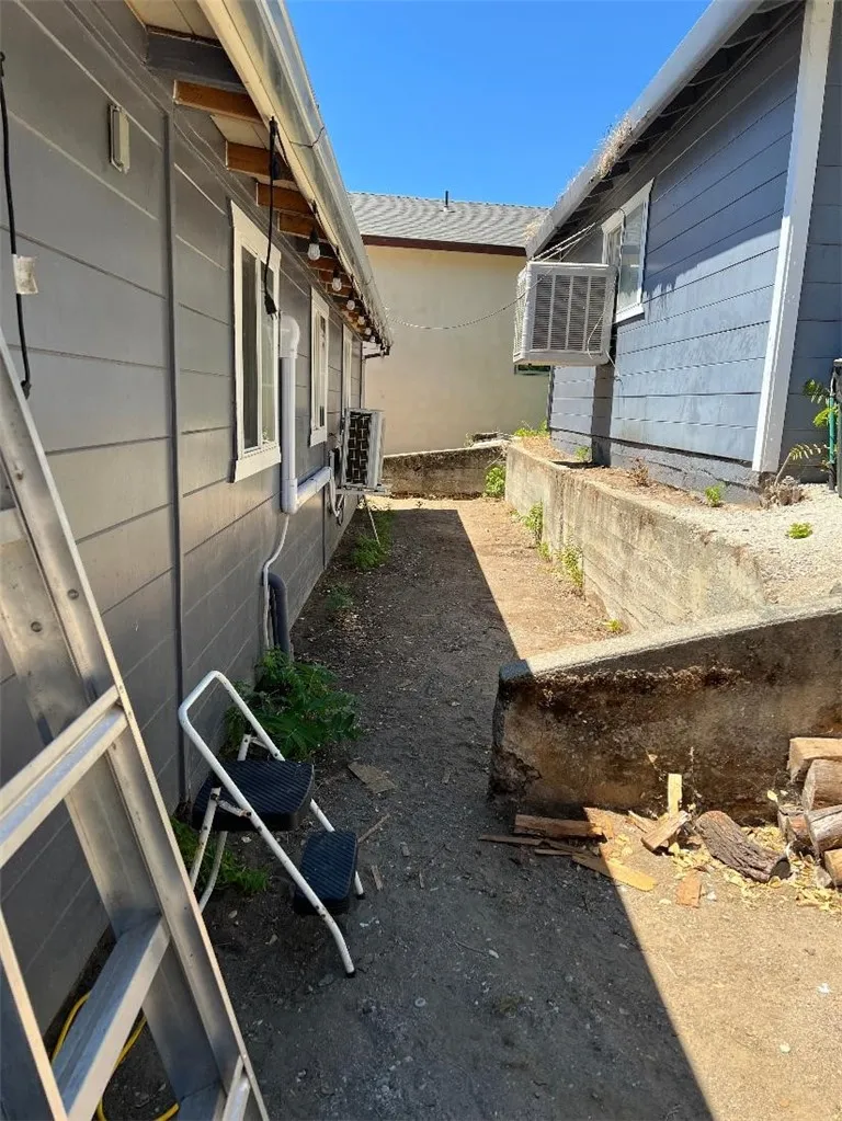13980 Manakee Avenue Clearlake, CA 95422