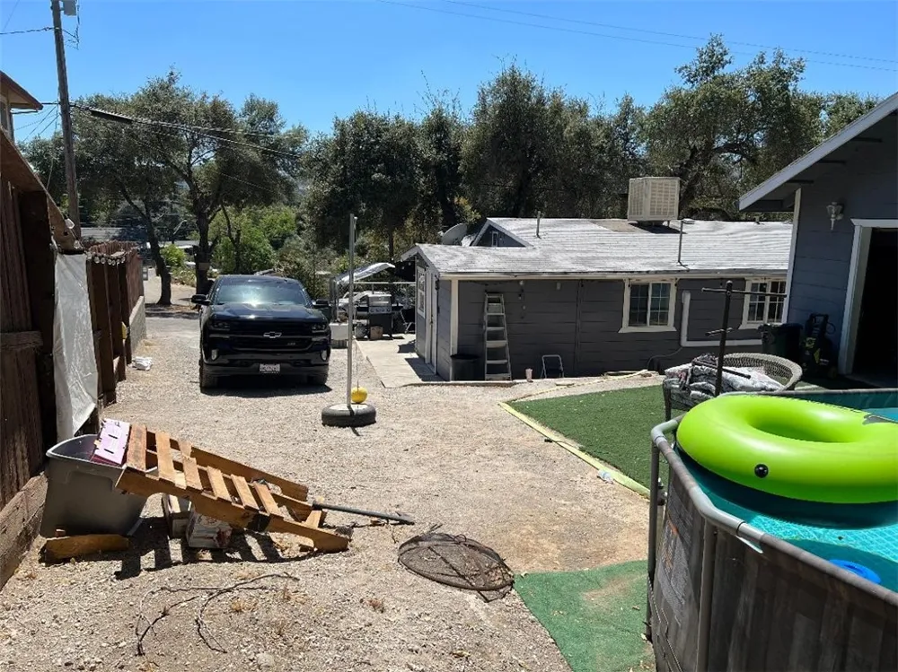 13980 Manakee Avenue Clearlake, CA 95422