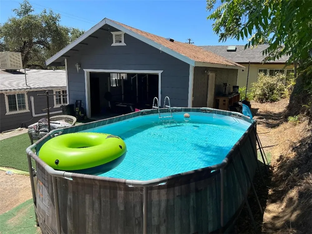 13980 Manakee Avenue Clearlake, CA 95422