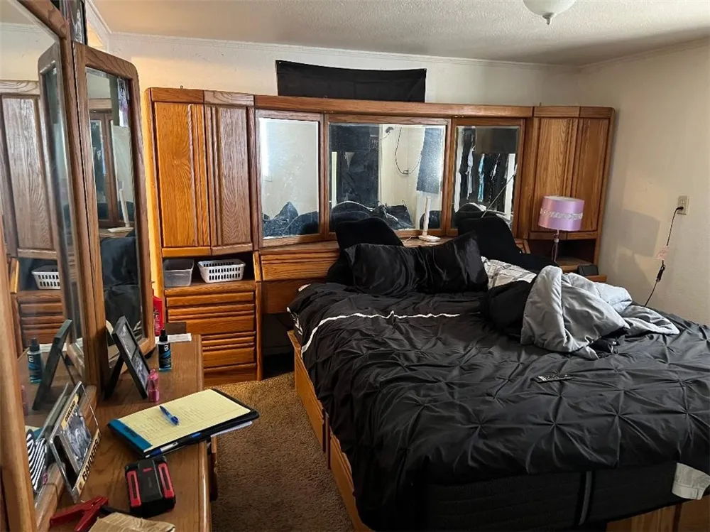 13980 Manakee Avenue Clearlake, CA 95422