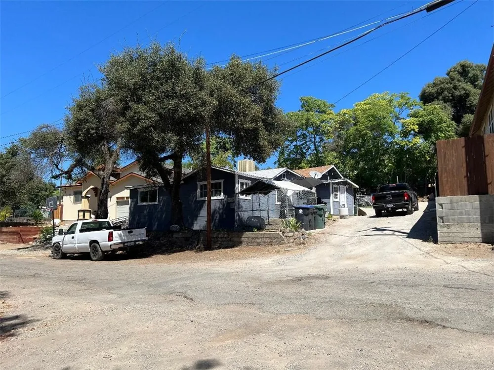 13980 Manakee Avenue Clearlake, CA 95422