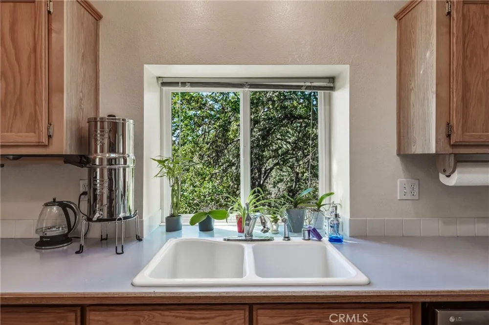 12431 Elk Mountain Upper Lake, CA 95485