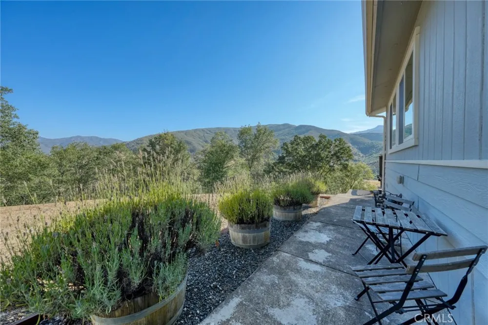 12431 Elk Mountain Upper Lake, CA 95485