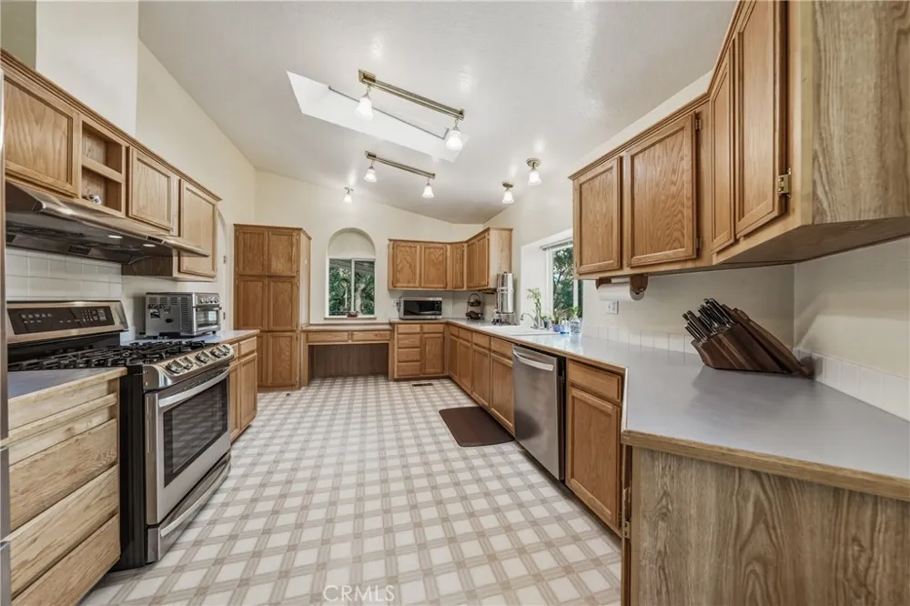 12431 Elk Mountain Upper Lake, CA 95485