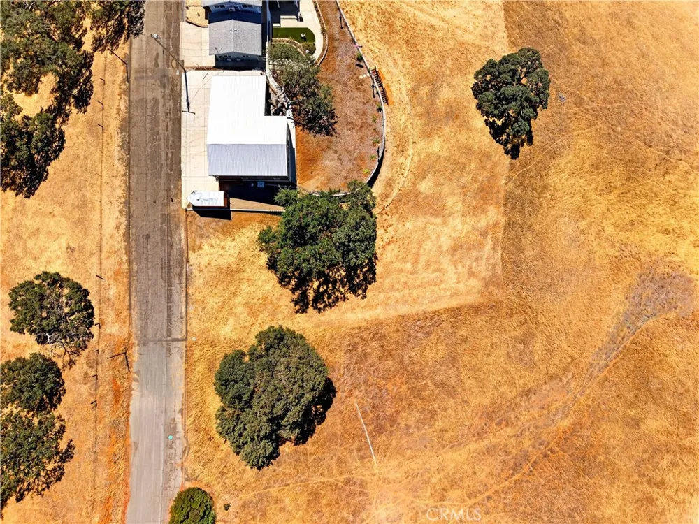 775 Pearl Ct Glenhaven, CA 95458