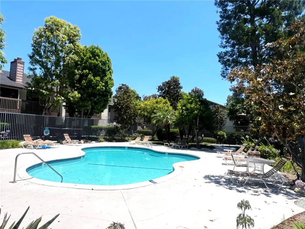 26701 Quail Creek #120 Laguna Hills, CA 92656