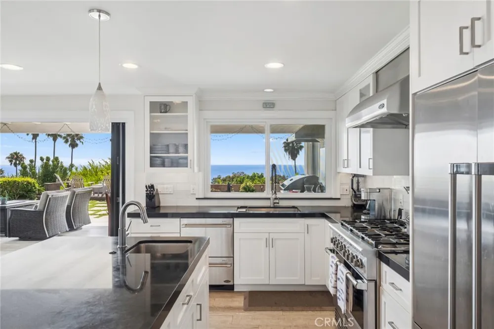 30841 Driftwood Drive Laguna Beach, CA 92651