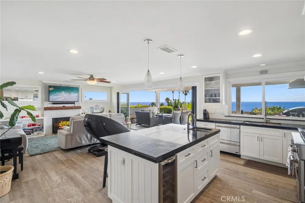 30841 Driftwood Drive Laguna Beach, CA 92651