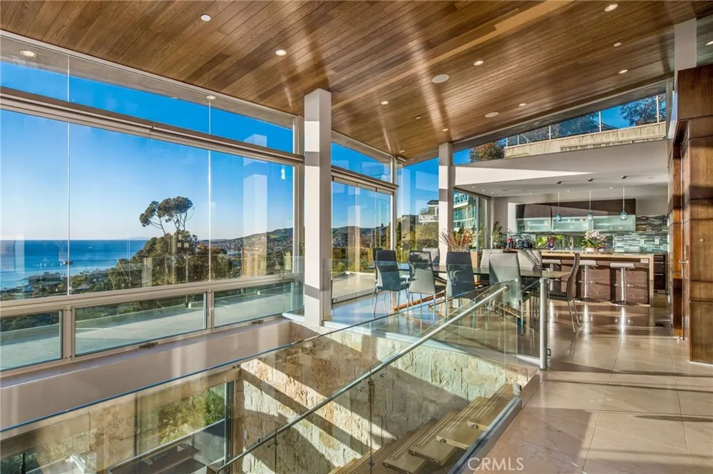 2209 Crestview Place Laguna Beach, CA 92651