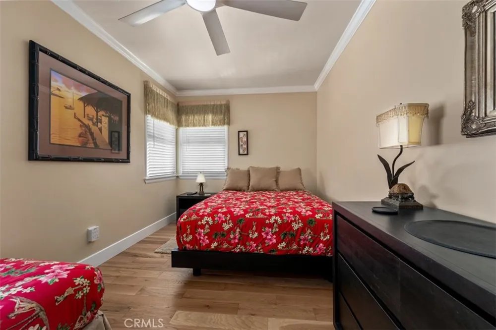 1527 W Balboa Newport Beach, CA 92663