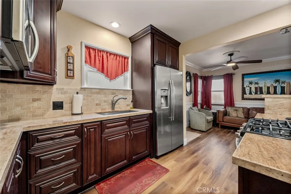 1527 W Balboa Newport Beach, CA 92663