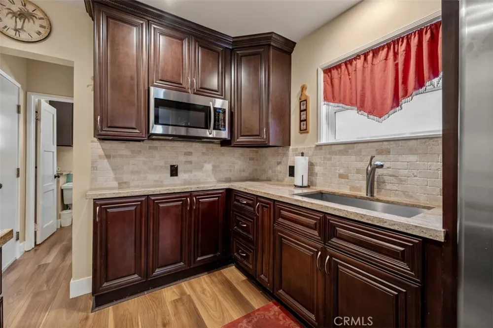 1527 W Balboa Newport Beach, CA 92663