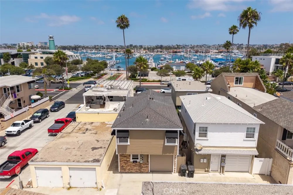 1527 W Balboa Newport Beach, CA 92663
