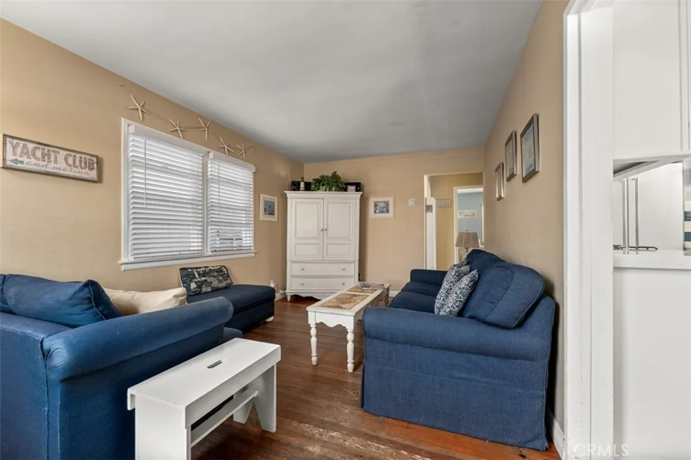 1527 W Balboa Newport Beach, CA 92663