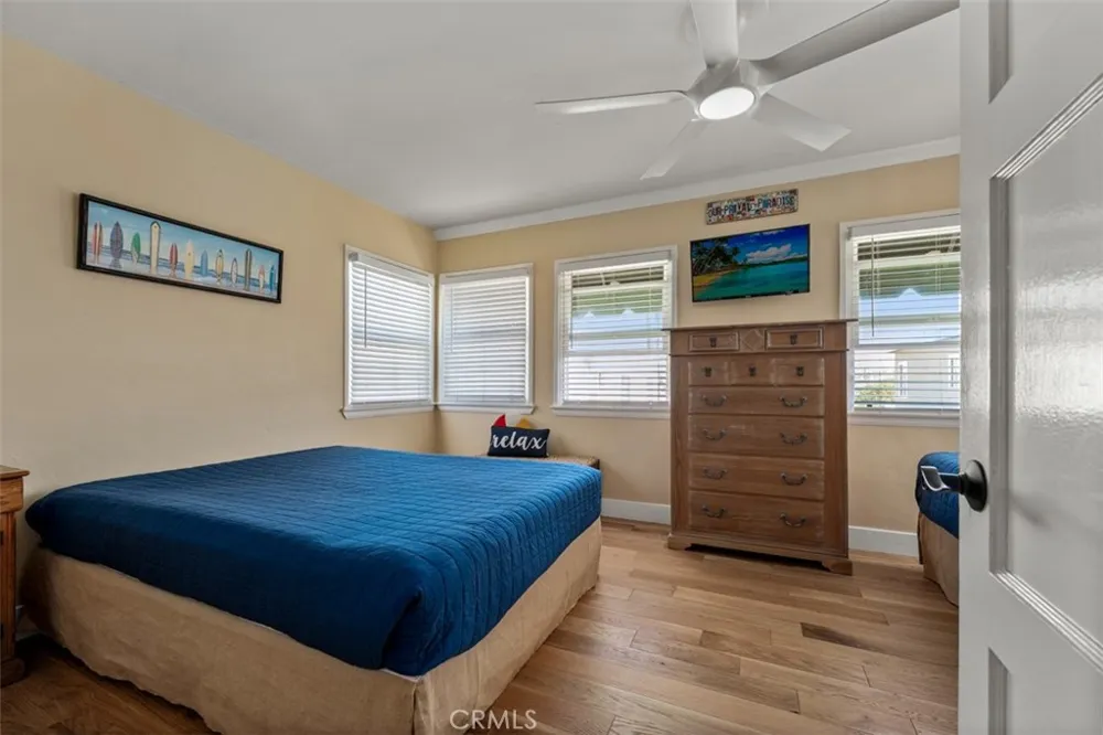1527 W Balboa Newport Beach, CA 92663