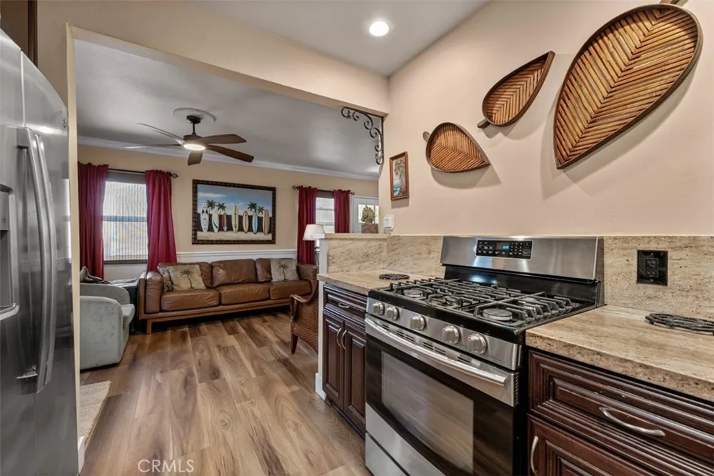 1527 W Balboa Newport Beach, CA 92663