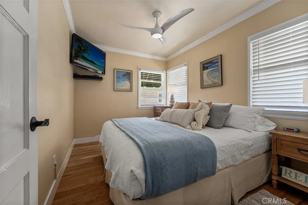 1527 W Balboa Newport Beach, CA 92663