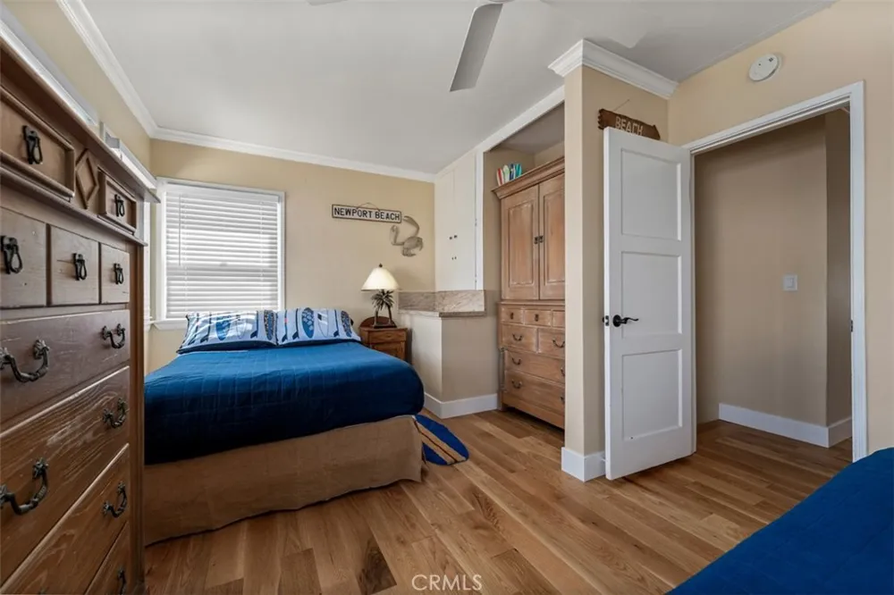 1527 W Balboa Newport Beach, CA 92663