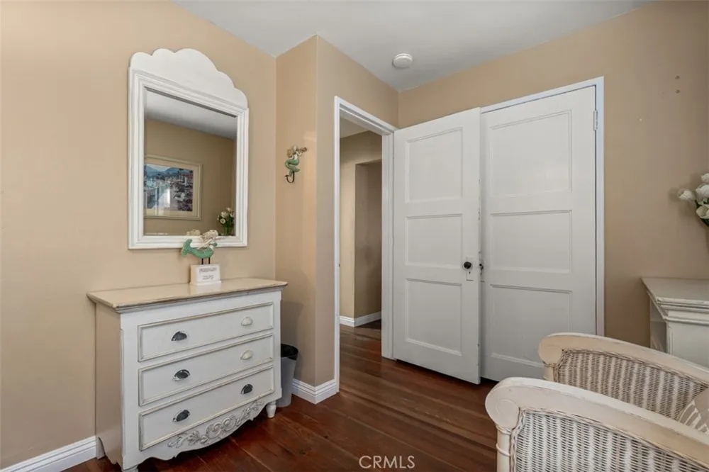 1527 W Balboa Newport Beach, CA 92663