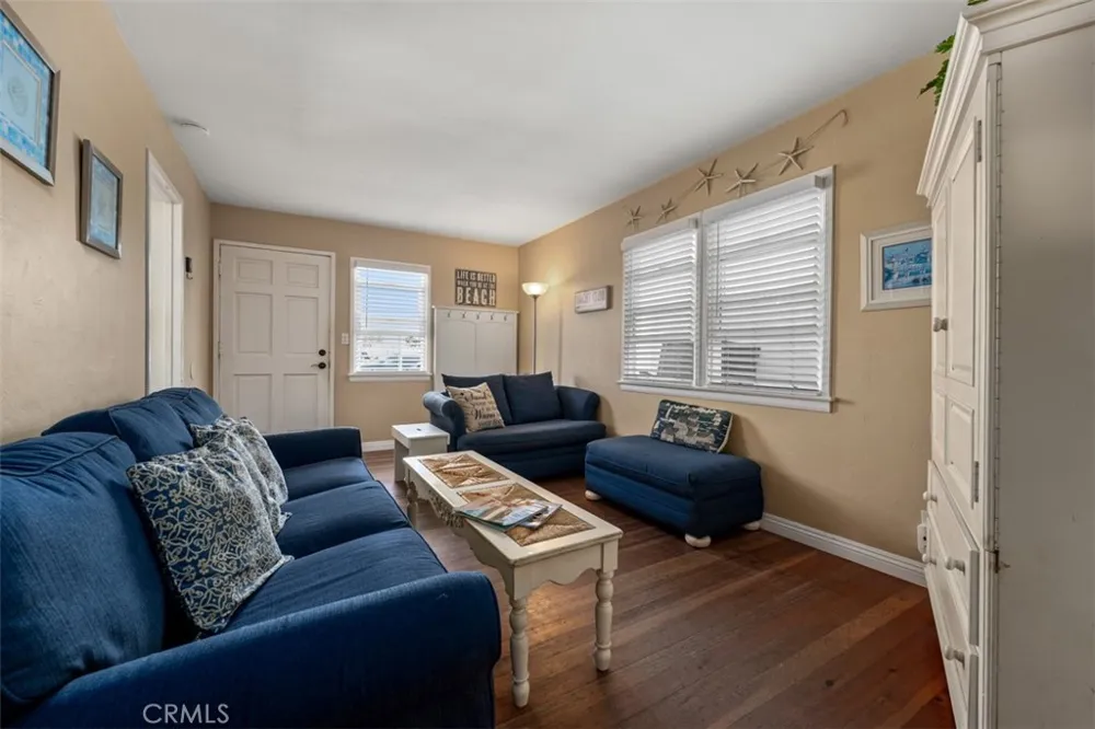 1527 W Balboa Newport Beach, CA 92663