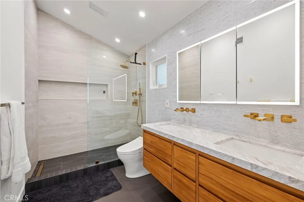3121 Bern Drive Laguna Beach, CA 92651