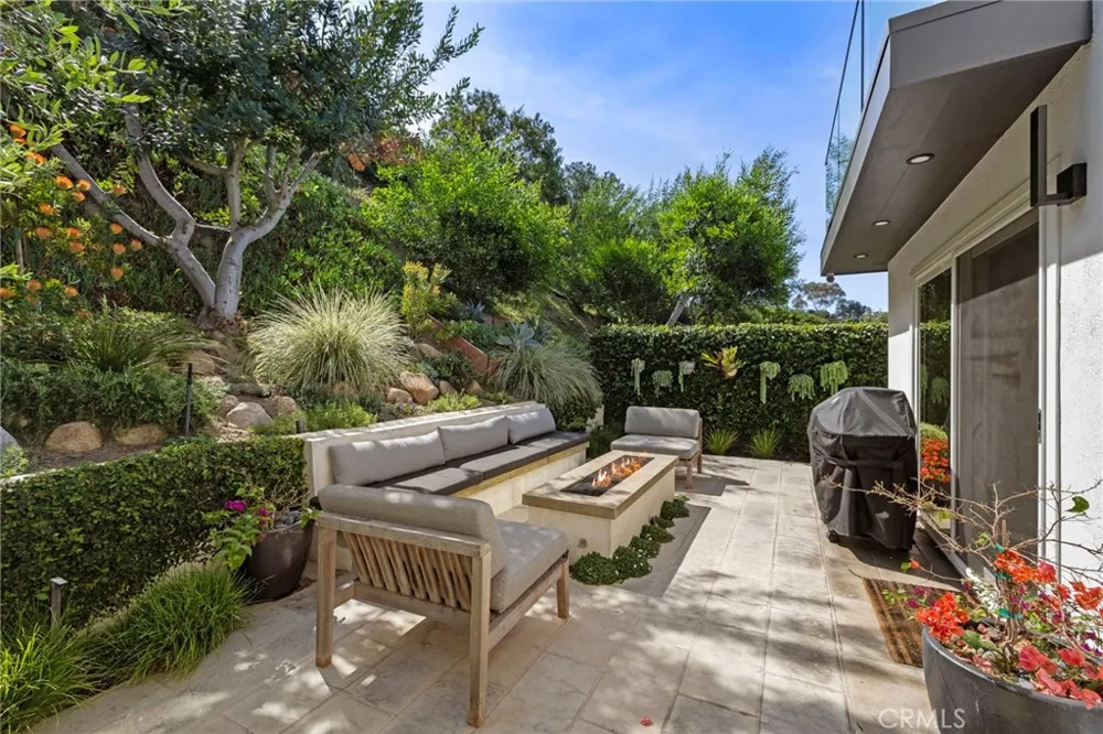 3121 Bern Drive Laguna Beach, CA 92651