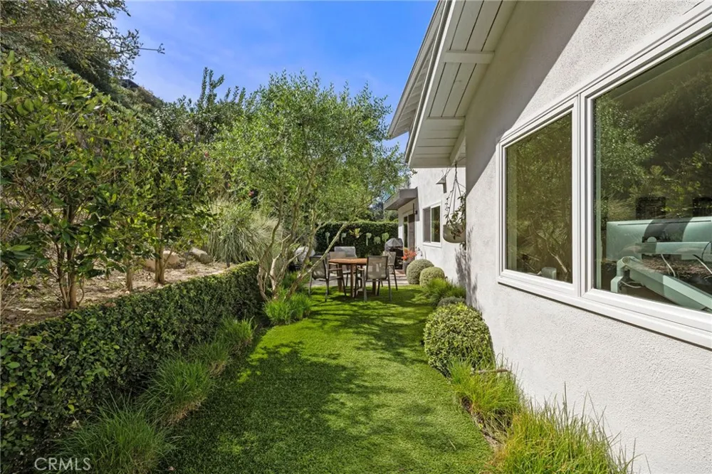 3121 Bern Drive Laguna Beach, CA 92651