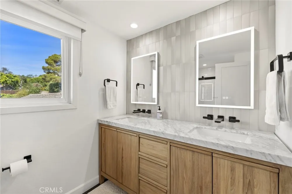 3121 Bern Drive Laguna Beach, CA 92651