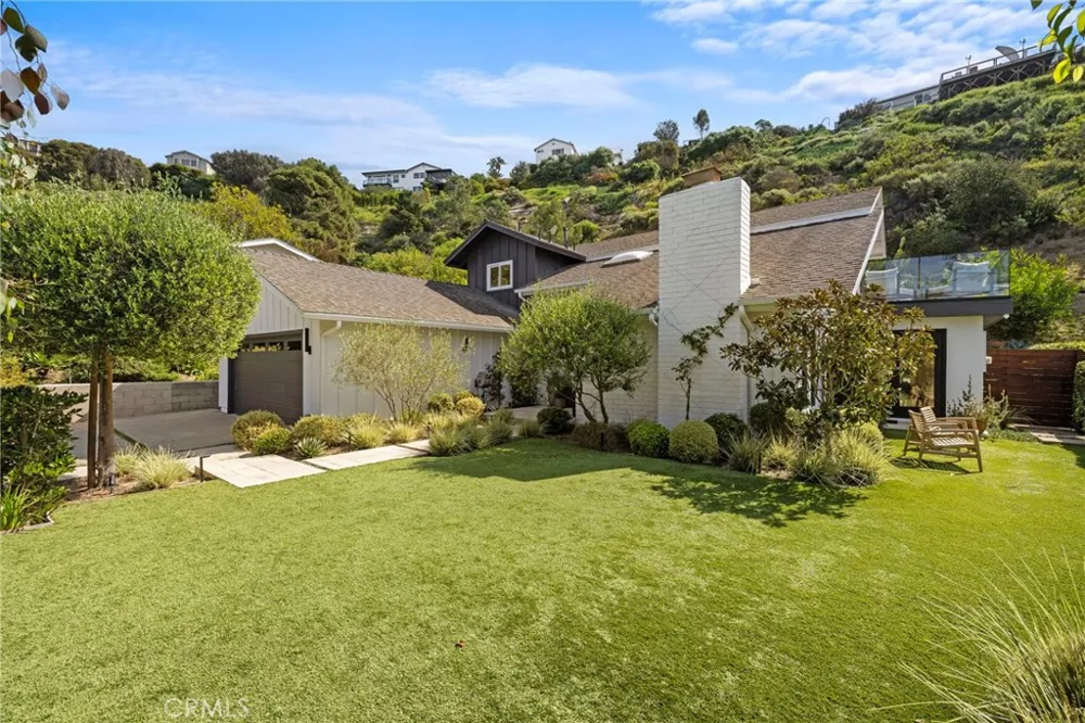 3121 Bern Drive Laguna Beach, CA 92651