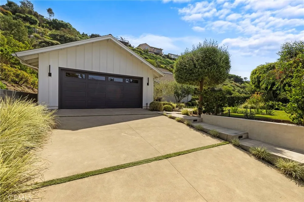 3121 Bern Drive Laguna Beach, CA 92651