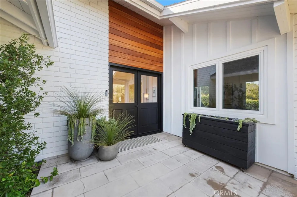 3121 Bern Drive Laguna Beach, CA 92651